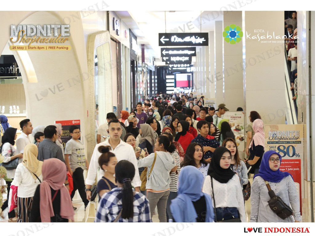 Diskon Up To 80% di Ratusan Store Selama Midnite Shoptacular di Kota Kasablanka