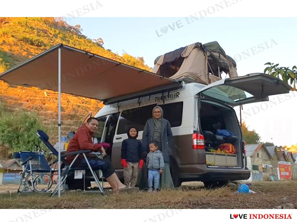 Kisah Donny Kris, Traveling Keliling Indonesia Bersama Keluarga dengan Campervan