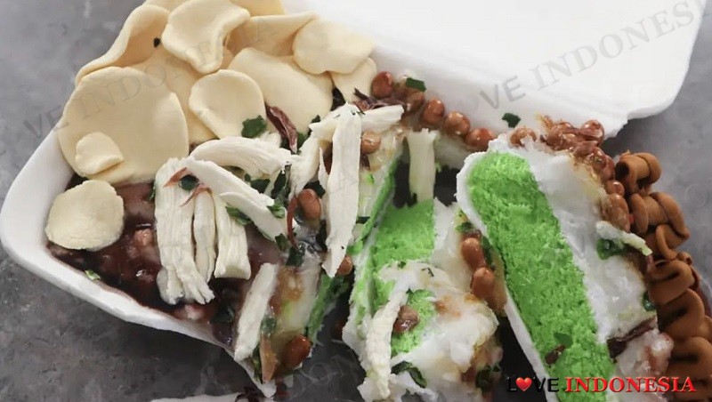 Viral Bubur Ayam dari Kue, Netizen: Ini Mah Jadi Sayang Dimakan!