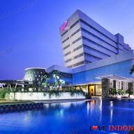 Allium Hotel Tangerang - Pool View
