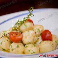 Kartoffelknoedel (Potato Dumpling)