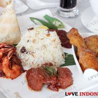 Biryani Rice with Chicken Curry + Beef Rendang + Sambal Prawn