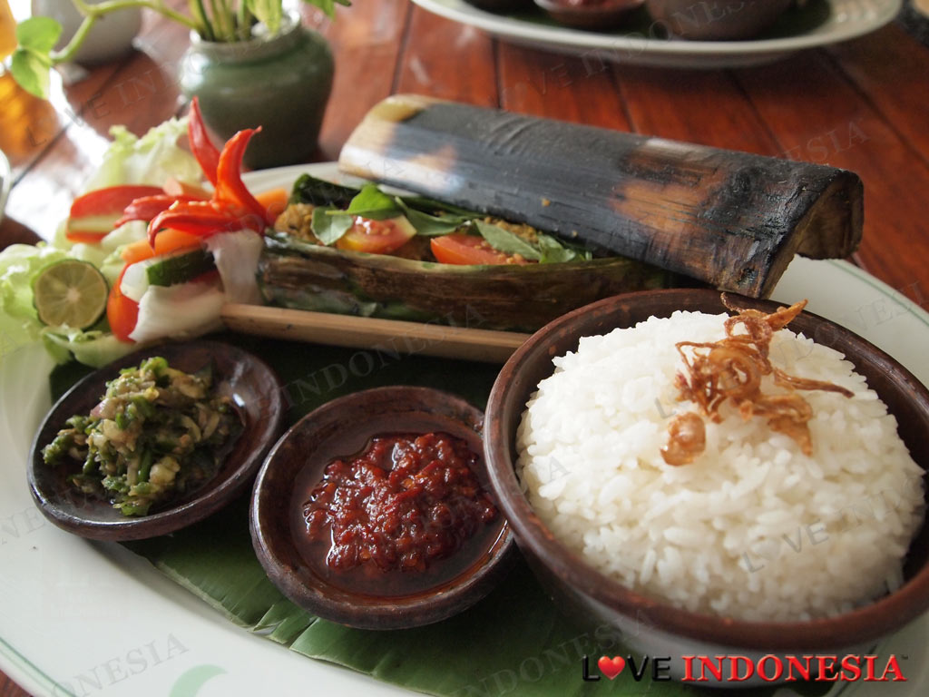 Nikmati Exotic Bamboo Dish dengan Aroma dan Rasa Khas Indonesia di The Media Hotel & Towers
