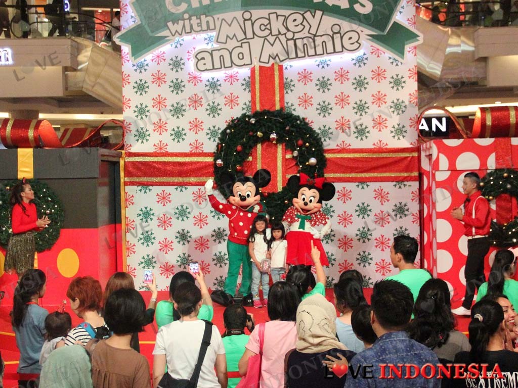 Rayakan Libur Natal dan Akhir Tahun bersama Mickey and Friends di Kota Kasablanka