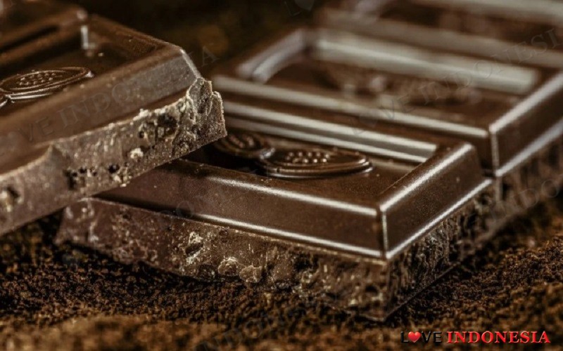 5 Manfaat Makan Cokelat Hitam, Cocok Dikonsumsi saat Pandemi