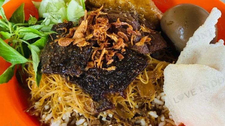 Mengenal Nasi Ulam, Menu Sarapan Khas Betawi yang Kini Kian Langka