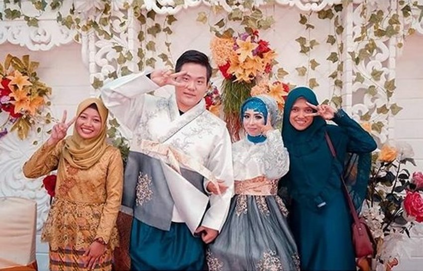 Bikin Patah Hati, Gadis Cantik asal Sulawesi Selatan ini Dinikahi Pria dari Korea