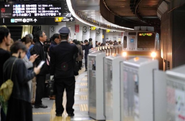 Perempuan Telanjang Berlarian di Stasiun Shibuya Jepang Hebohkan Warganet