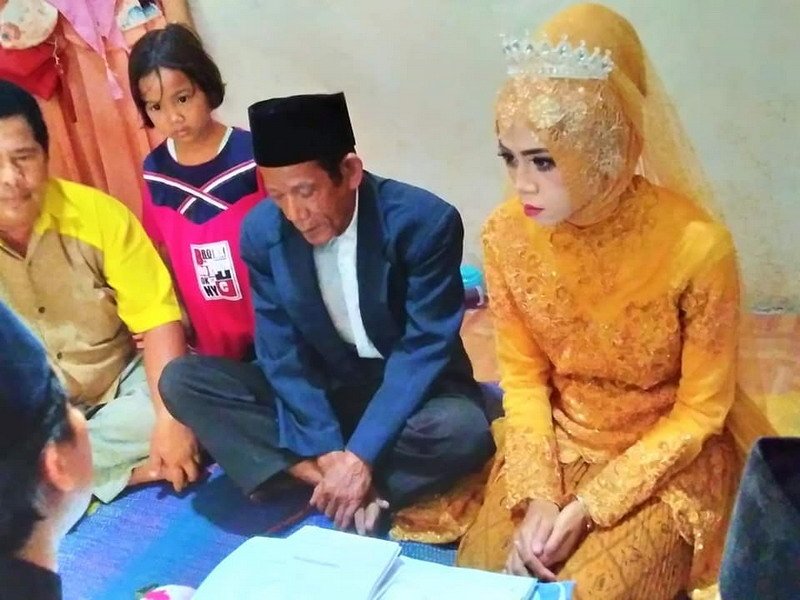 Viral Pernikahan Beda Usia 56 Tahun, Netizen: Apalah Daya yang Masih Muda Ini