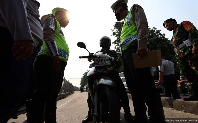 Viral Pemotor Ingin Pakai Kendaraan Polisi untuk Berangkat Kerja saat Ditilang