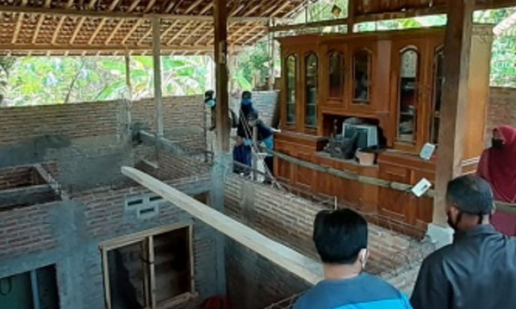 Viral Pria di Ngawi Pindahkan Rumah dalam Semalam, Begini Pengakuannya