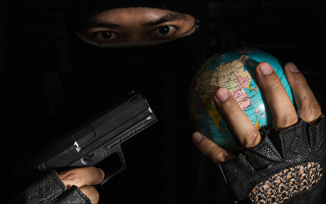 Viral! Uang Rupiah & KTP Warga Mojokerto Ditemukan di Markas ISIS
