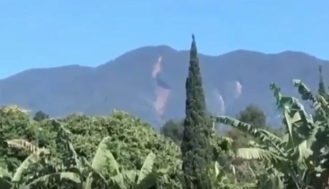 Heboh Kabar Gunung Salak Bogor Terbelah, Ini Penjelasan BNPB