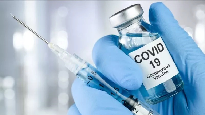 Heboh! Vaksinasi Solusi Pandemi Covid-19 Diperdebatkan Warganet