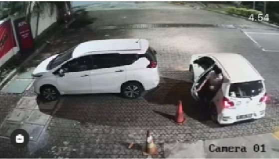 Terekam CCTV, Aksi Pencurian di Pom Bensin Palmerah Jadi Viral